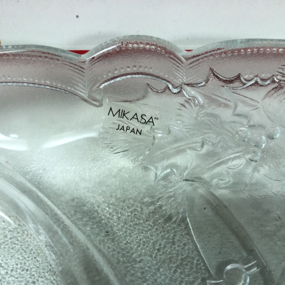 Mikasa‎ Holiday Bells 12” Divided Relish Dish Snack Hors d'oueve Plate Christmas - Picture 2 of 4